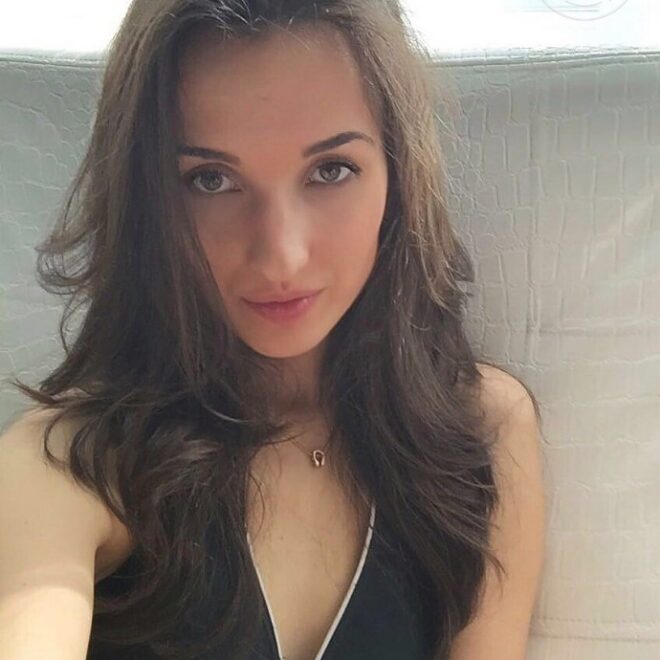 Знакомство рядом без регистрации с телефонами и фотографии с женщинами за 50