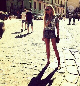 Знакомства рядом с домом